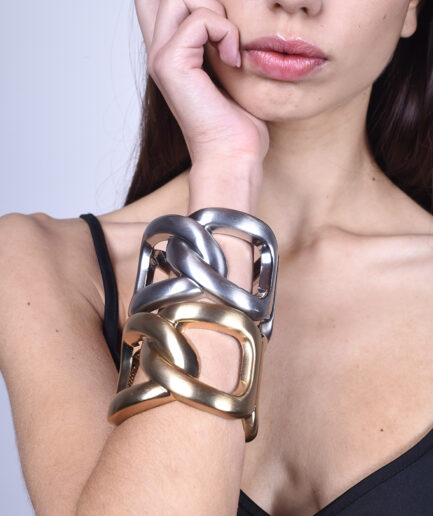 Knot bangle