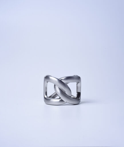 Knot bangle