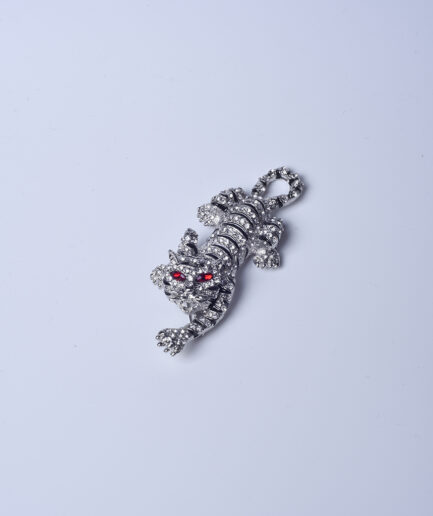 Spilla tiger